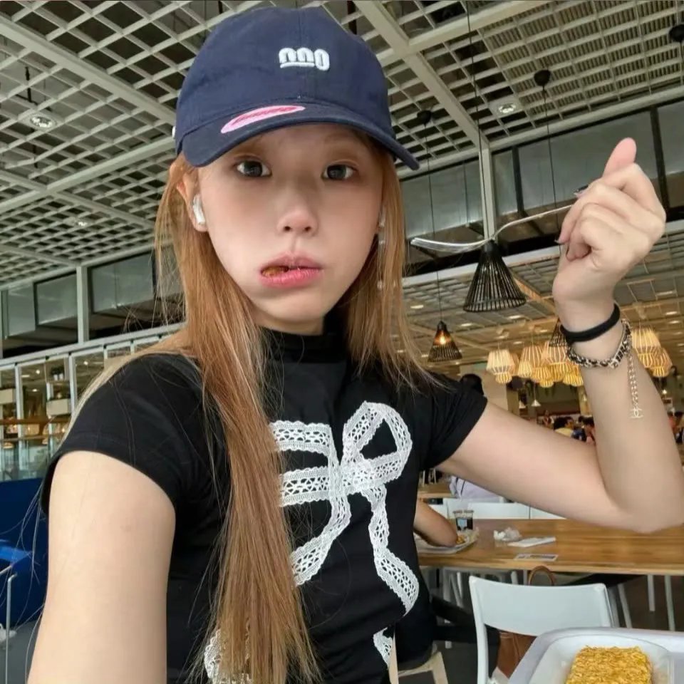 北极百货的秋乃小姐